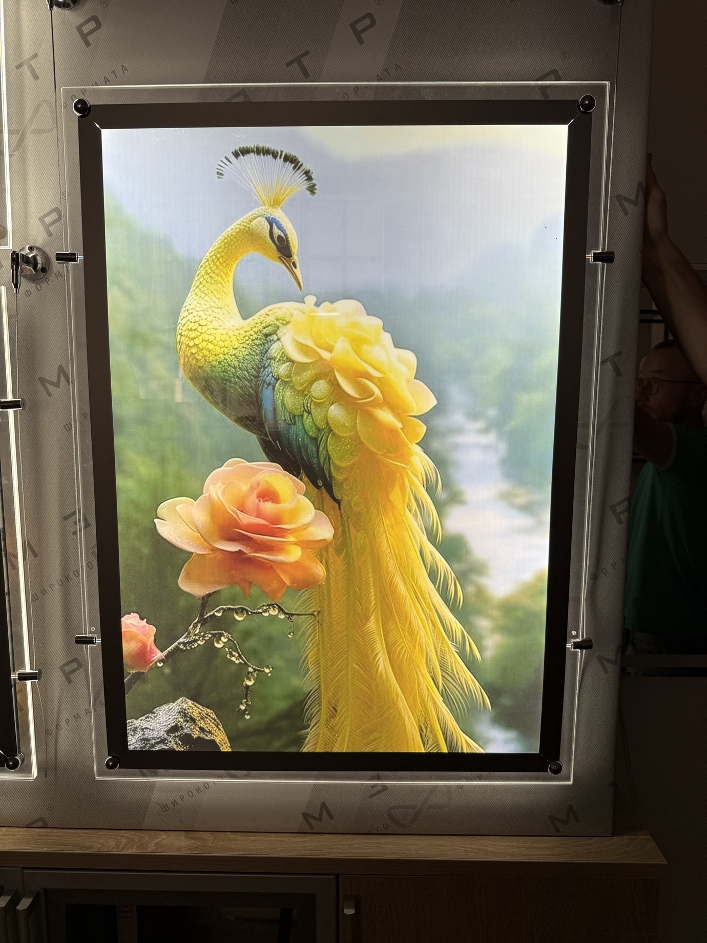 тонкие световые панели в интерьере